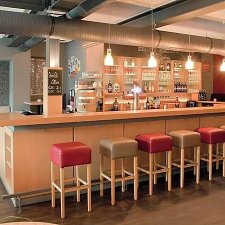 Troll's Brauhaushotel ميدهباخ
