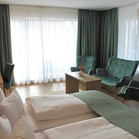 Troll's Brauhaushotel מלון