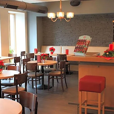 Troll's Brauhaushotel 3* ميدهباخ
