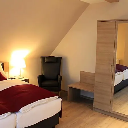 Troll's Brauhaushotel فندق ميدهباخ